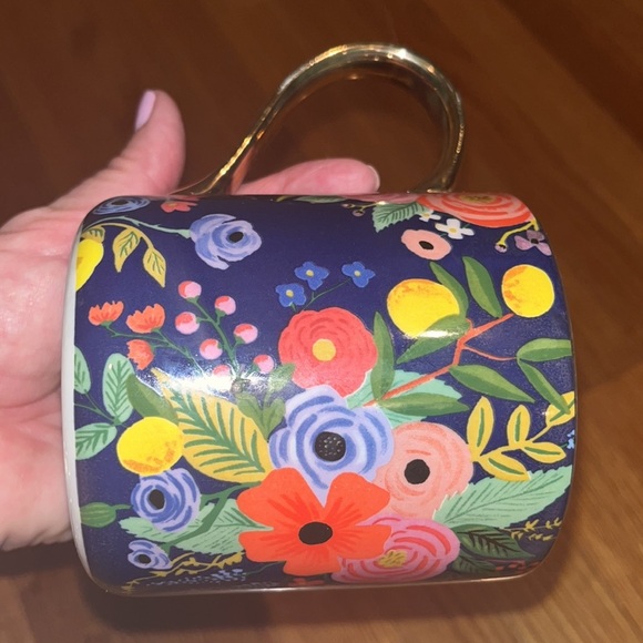 Anthropologie letter H floral mug by Rifle Paper Co, in preowned condition - Picture 4 of 6